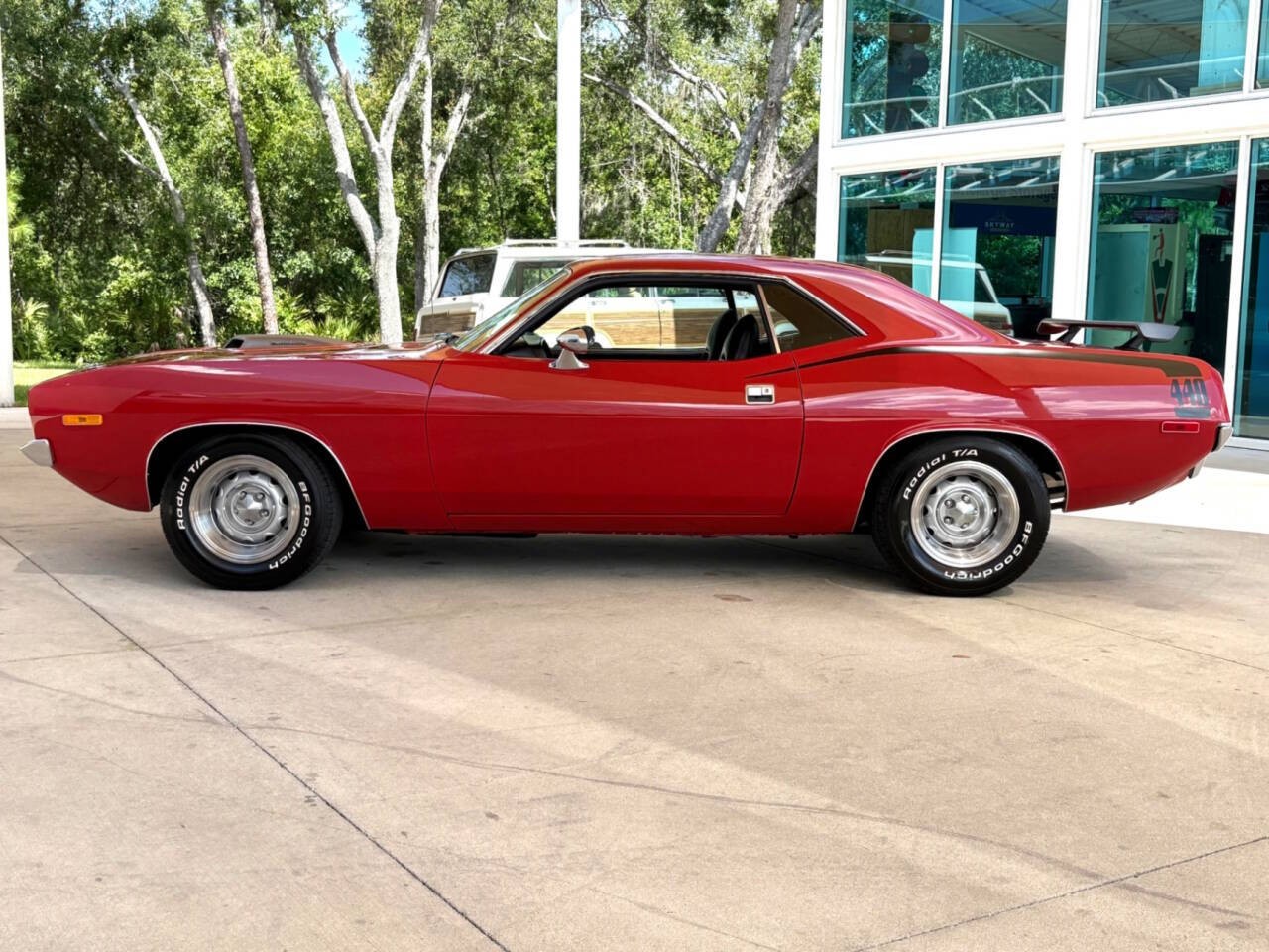 Plymouth-Barracuda-1972-Coupe-10