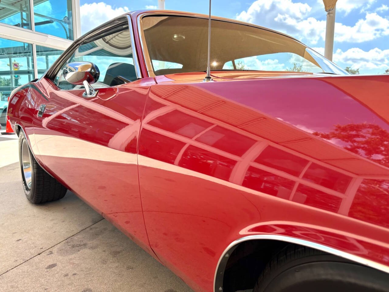 Plymouth-Barracuda-1972-Coupe-18
