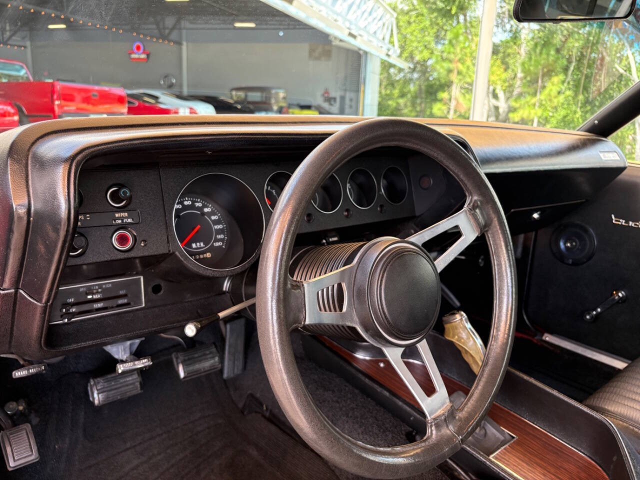Plymouth-Barracuda-1972-Coupe-23