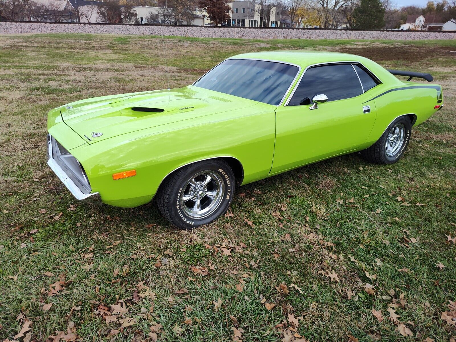 Plymouth-Barracuda-1973-Coupe-1