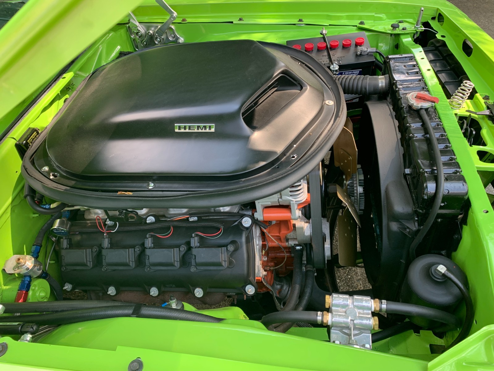 Plymouth-Barracuda-1973-Coupe-11
