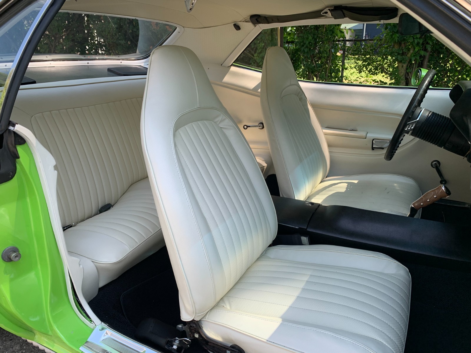 Plymouth-Barracuda-1973-Coupe-19