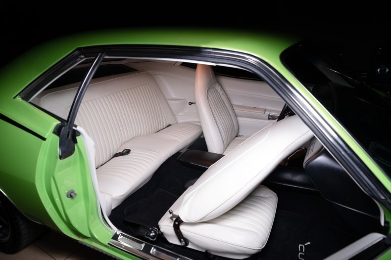 Plymouth-Barracuda-1973-Coupe-20