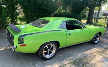 Plymouth-Barracuda-1973-Coupe-5