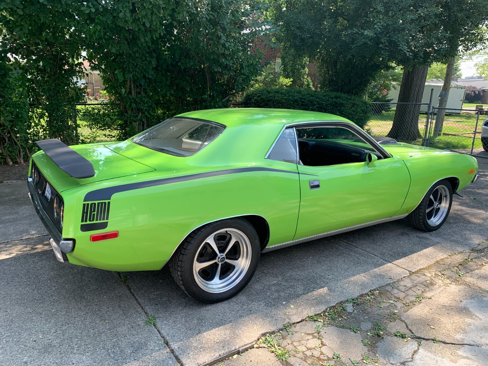 Plymouth-Barracuda-1973-Coupe-5