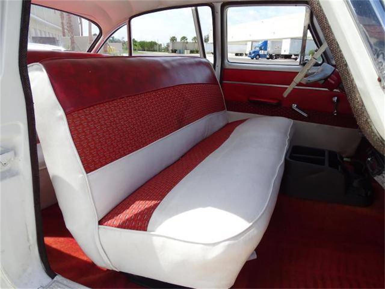 Plymouth-Belvedere-1958-White-and-Red-Red-19