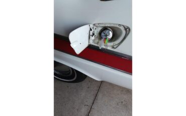 Plymouth-Belvedere-1958-White-and-Red-Red-24
