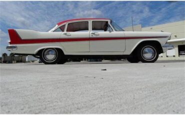 Plymouth-Belvedere-1958-White-and-Red-Red-4