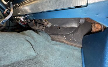 Plymouth-Belvedere-1960-Sky-Blue-Dark-Blue-10