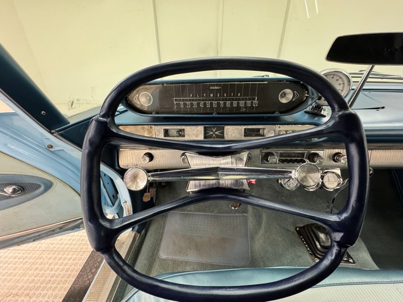 Plymouth-Belvedere-1960-Sky-Blue-Dark-Blue-14