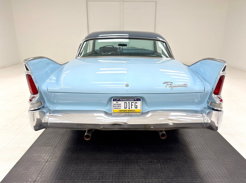 Plymouth-Belvedere-1960-Sky-Blue-Dark-Blue-2