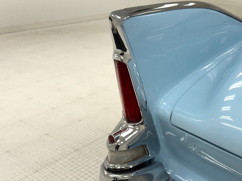 Plymouth-Belvedere-1960-Sky-Blue-Dark-Blue-20