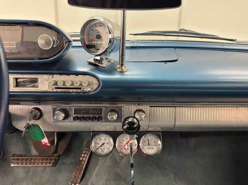 Plymouth-Belvedere-1960-Sky-Blue-Dark-Blue-44