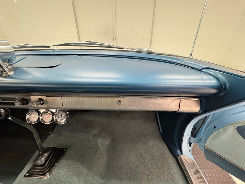 Plymouth-Belvedere-1960-Sky-Blue-Dark-Blue-45
