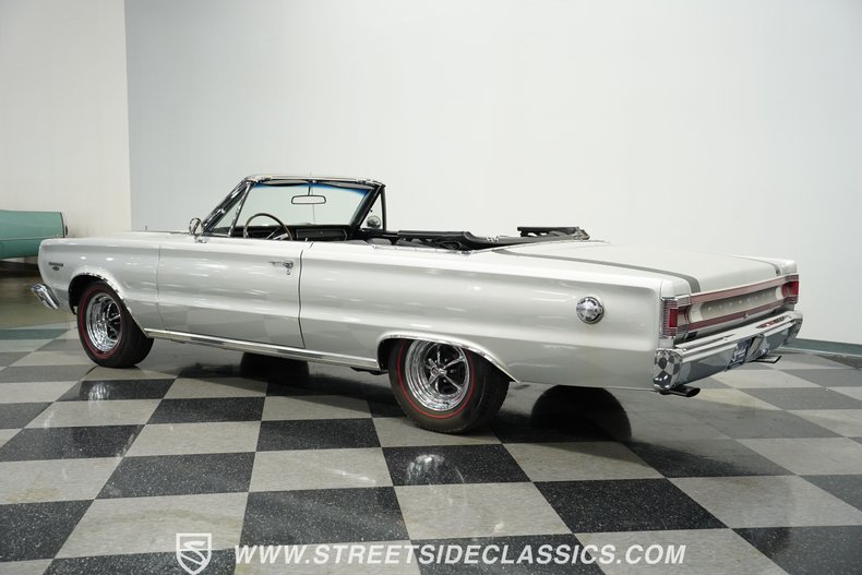Plymouth-Belvedere-1967-Silver-Metallic-Black-15