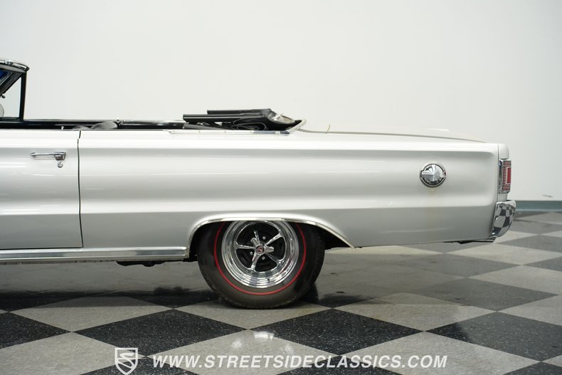 Plymouth-Belvedere-1967-Silver-Metallic-Black-3