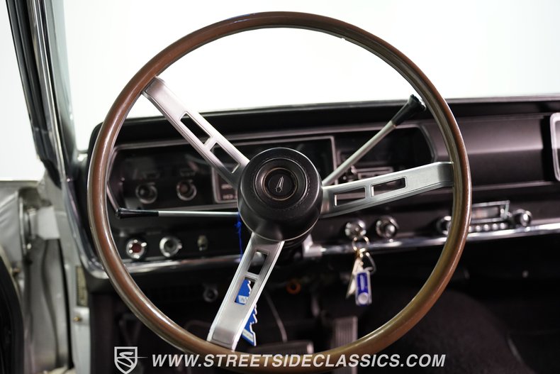 Plymouth-Belvedere-1967-Silver-Metallic-Black-37