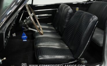 Plymouth-Belvedere-1967-Silver-Metallic-Black-42