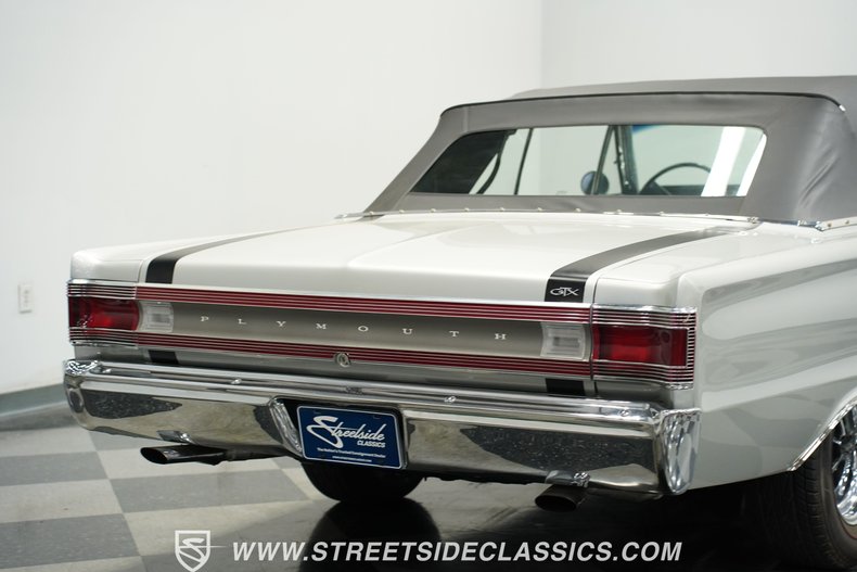 Plymouth-Belvedere-1967-Silver-Metallic-Black-5