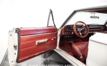 Plymouth-Belvedere-1967-White-Red-10