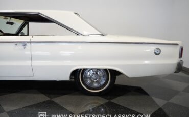 Plymouth-Belvedere-1967-White-Red-23