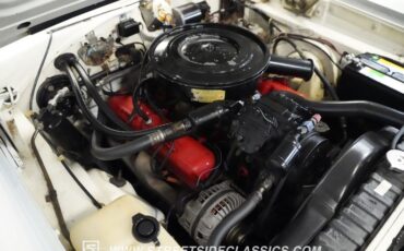 Plymouth-Belvedere-1967-White-Red-26