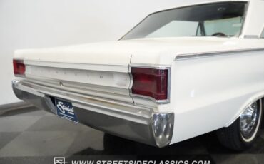 Plymouth-Belvedere-1967-White-Red-34