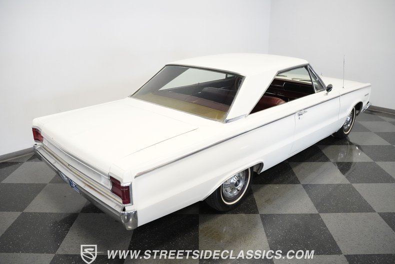 Plymouth-Belvedere-1967-White-Red-36