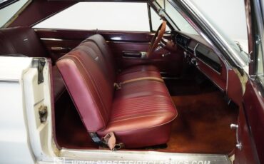 Plymouth-Belvedere-1967-White-Red-47