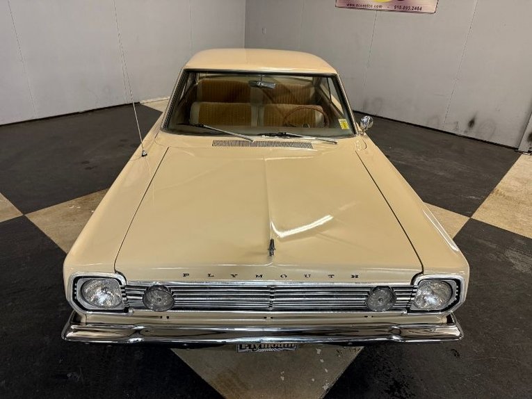 Plymouth-Belvedere-2-1966-Tan-Gold-28