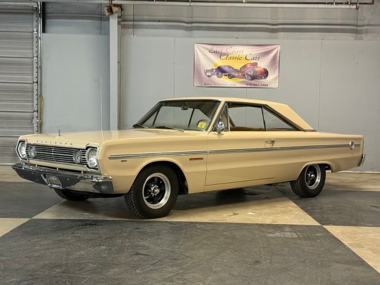 Plymouth-Belvedere-2-1966-Tan-Gold-33