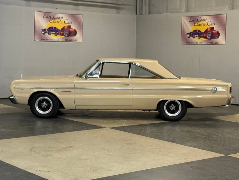 Plymouth-Belvedere-2-1966-Tan-Gold-37