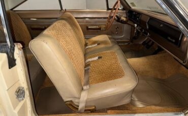 Plymouth-Belvedere-2-1966-Tan-Gold-7