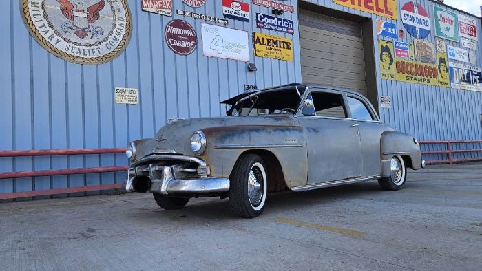 Plymouth-Cambridge-1951-Gray-Gray-10