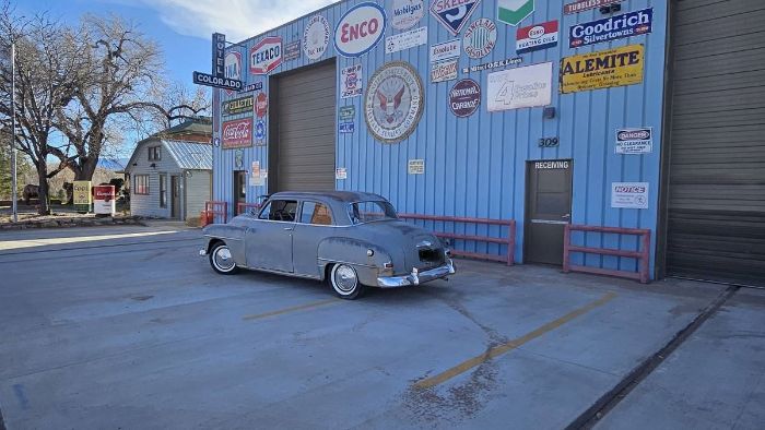 Plymouth-Cambridge-1951-Gray-Gray-5