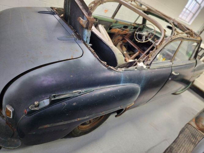 Plymouth-Convertible-1949-Blue-4