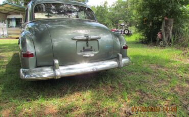 Plymouth-Cranbrook-1951-8