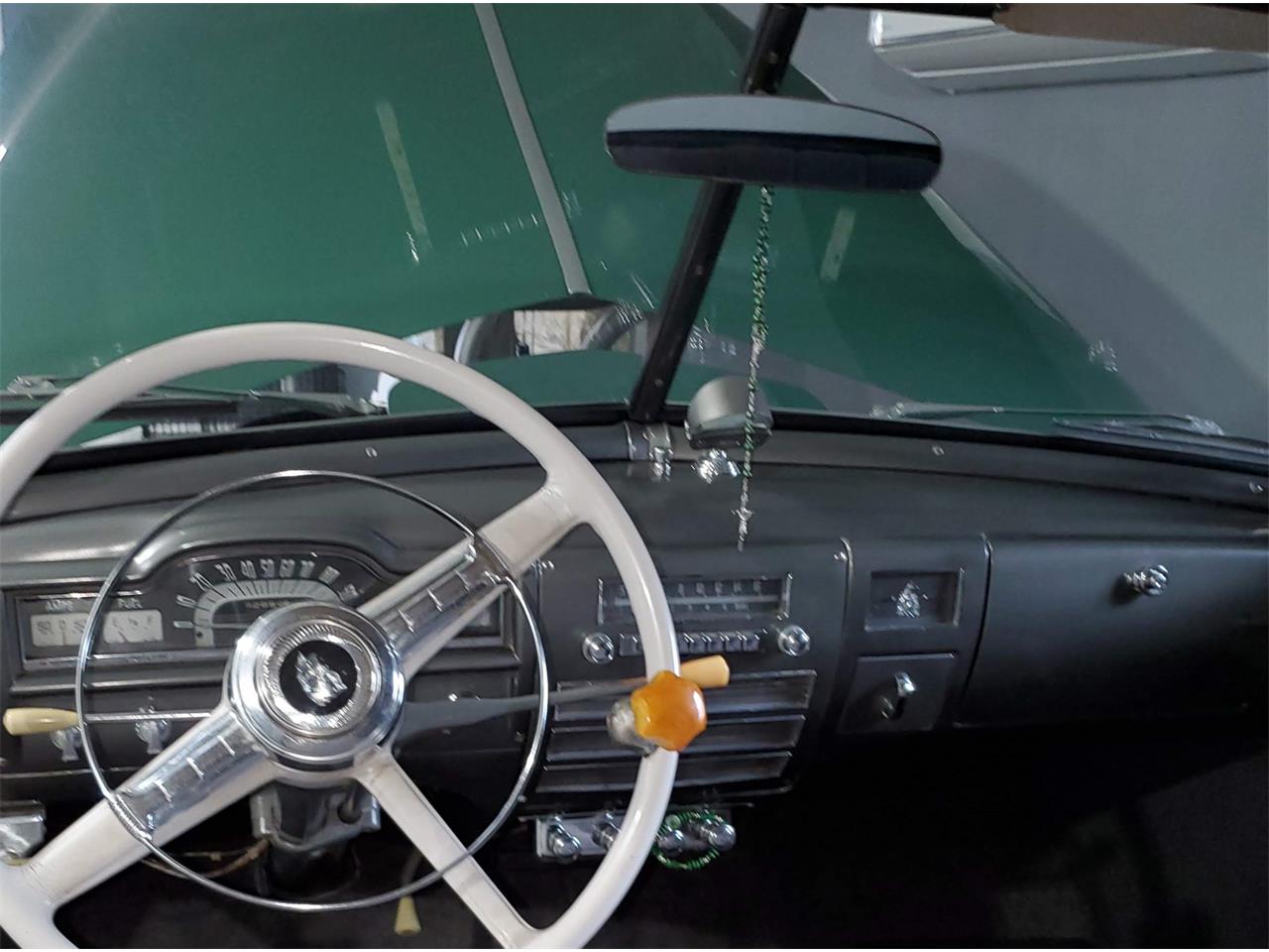 Plymouth-Cranbrook-1952-Green-Grey-1