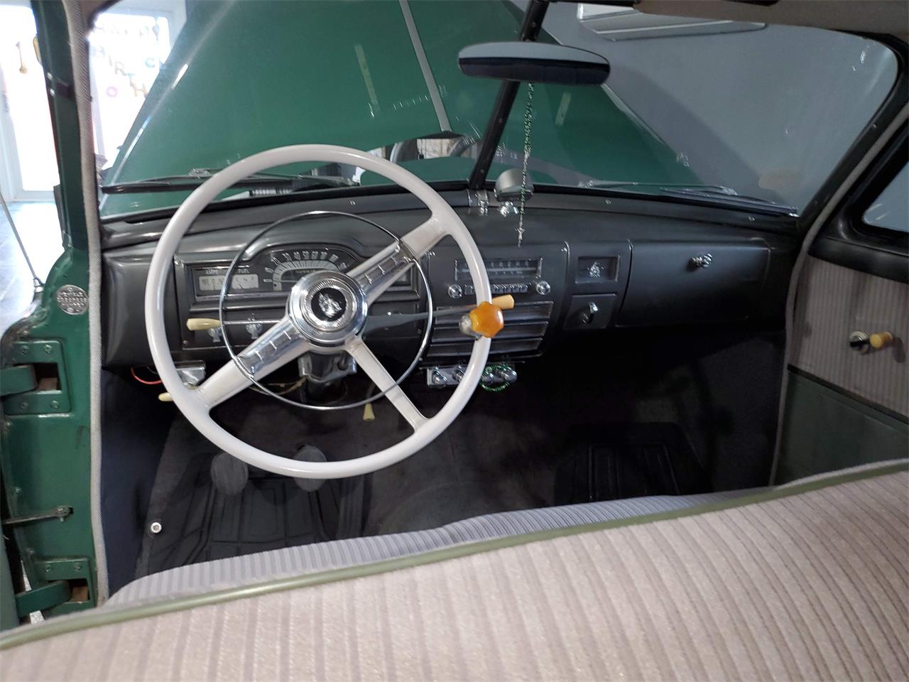 Plymouth-Cranbrook-1952-Green-Grey-2