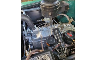 Plymouth-Cranbrook-1952-Green-Grey-8