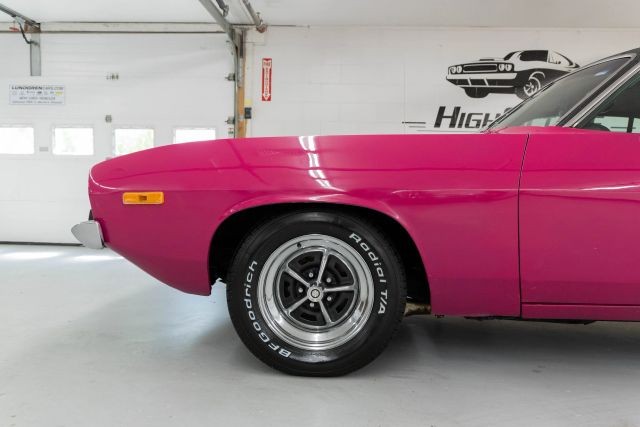 Plymouth-Cuda-1973-Coupe-19