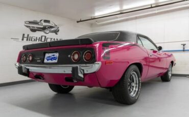 Plymouth-Cuda-1973-Coupe-37