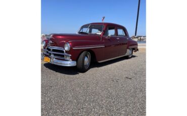Plymouth-Deluxe-1950-dark-red-off-white-2