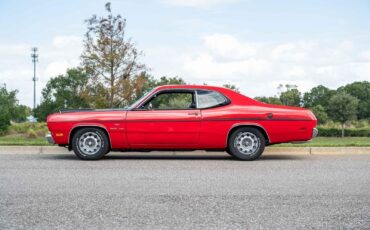 Plymouth-Duster-1970-2-Door-1