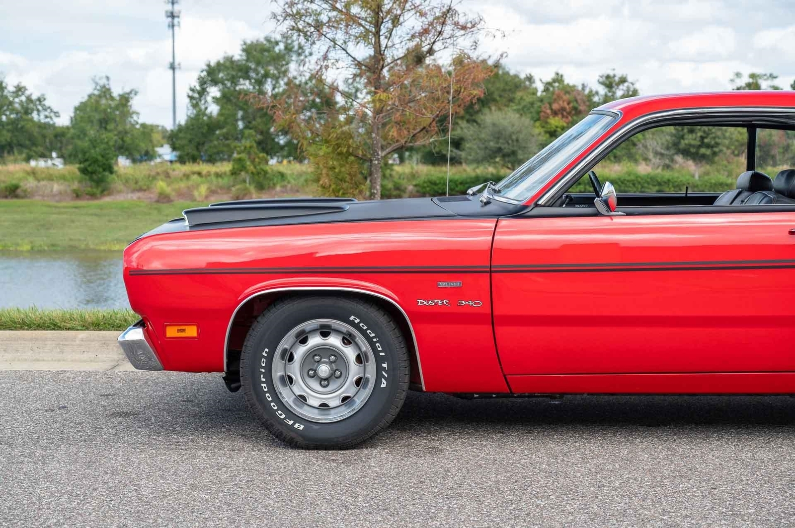 Plymouth-Duster-1970-2-Door-23