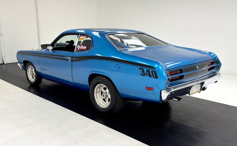 Plymouth-Duster-1971-Bright-Blue-Metallic-Black-10