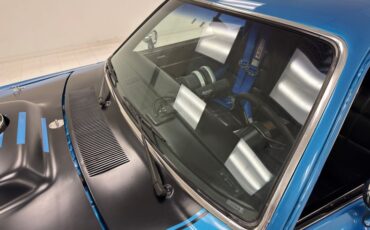 Plymouth-Duster-1971-Bright-Blue-Metallic-Black-17