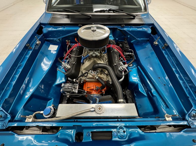 Plymouth-Duster-1971-Bright-Blue-Metallic-Black-2