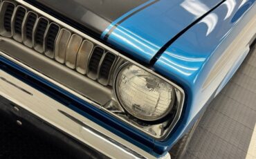 Plymouth-Duster-1971-Bright-Blue-Metallic-Black-28