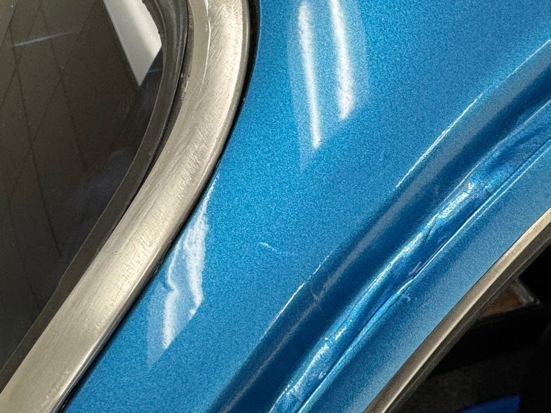 Plymouth-Duster-1971-Bright-Blue-Metallic-Black-29